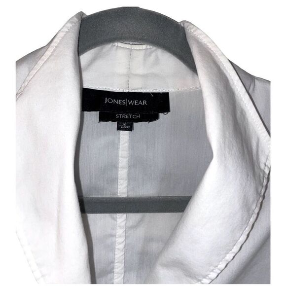 Jones Wear White Button Down Blouse Cotton Blend Stretch Size 10 - Picture 2 of 6